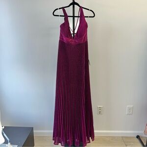Lulus Purple Pleated Maxi Dress with Open Back – Size S